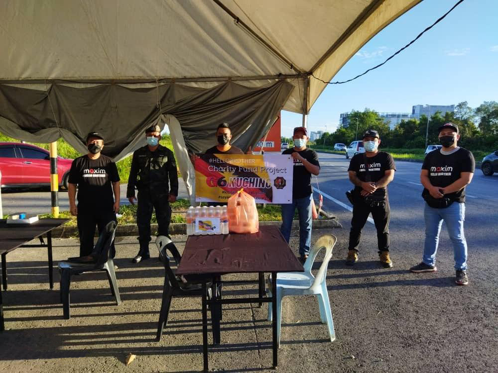 Pemandu dan pekerja Maxim E-hailing bahagian Kuching mengadakan acara amal