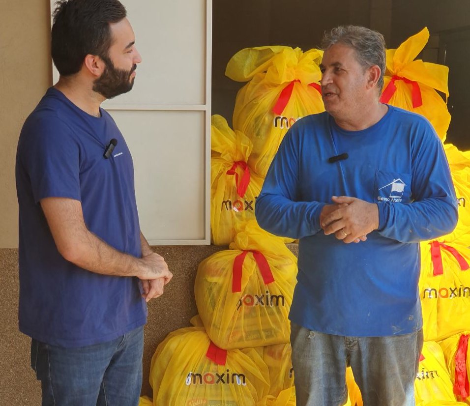 Maxim, aplicativo de transporte, distribui cestas de alimentos em parceria com igreja de Rio Preto