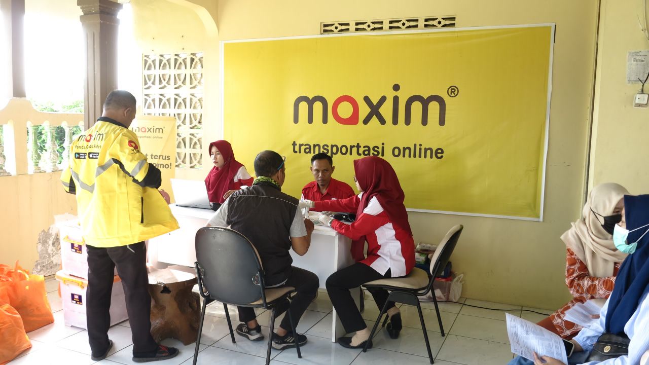 ​Maxim Ngawi Bersama Mitra Pengemudinya Berhasil Selamatkan 10 Orang Lebih Lewat Kegiatan Donor Darah