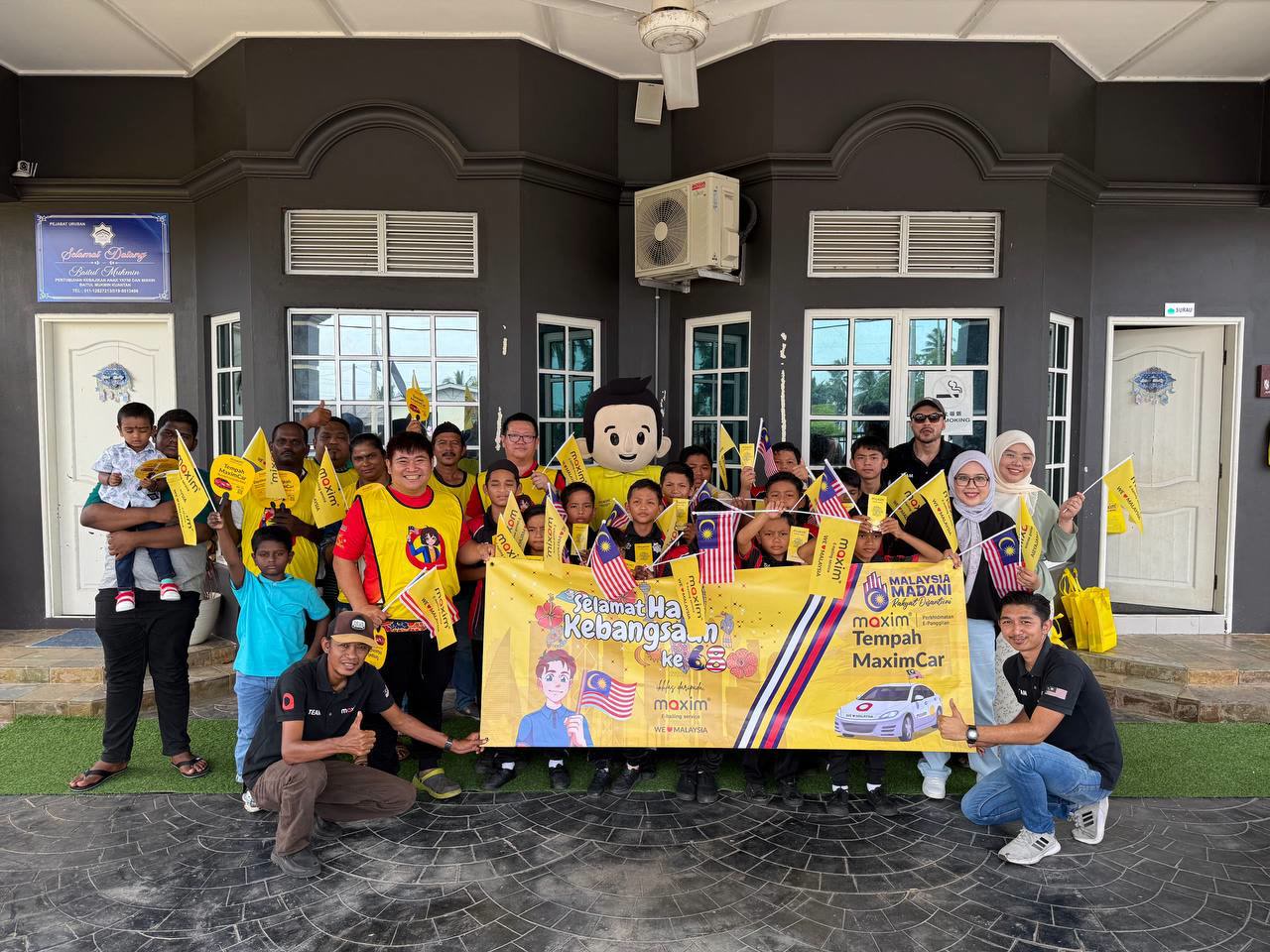 Merdeka 2025: Maxim E-hailing Prihatin Terhadap Masyarakat Bersama Anak Yatim Sempena Hari Kemerdekaan di Kuantan