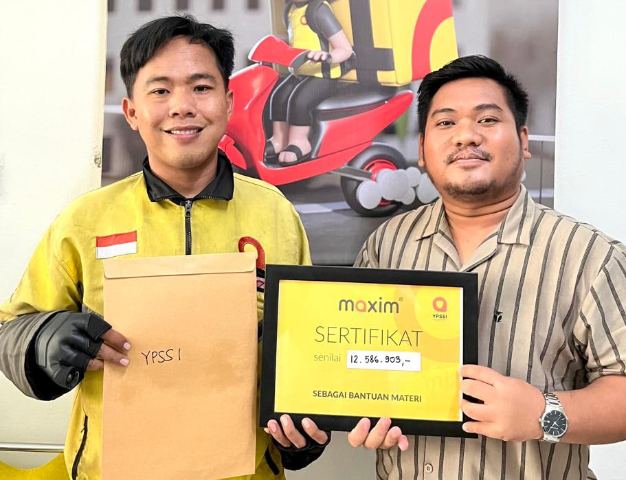 ​Seorang Mitra Pengemudi Maxim DI Bandar Lampung Terima Santunan Rp12.000.000 Dari YPSSI
