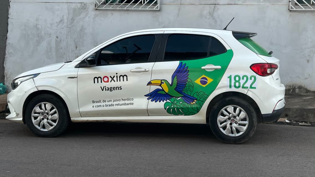 Maxim promove corridas gratuitas com carros adesivados em quatro cidades durante o Dia da Independência
