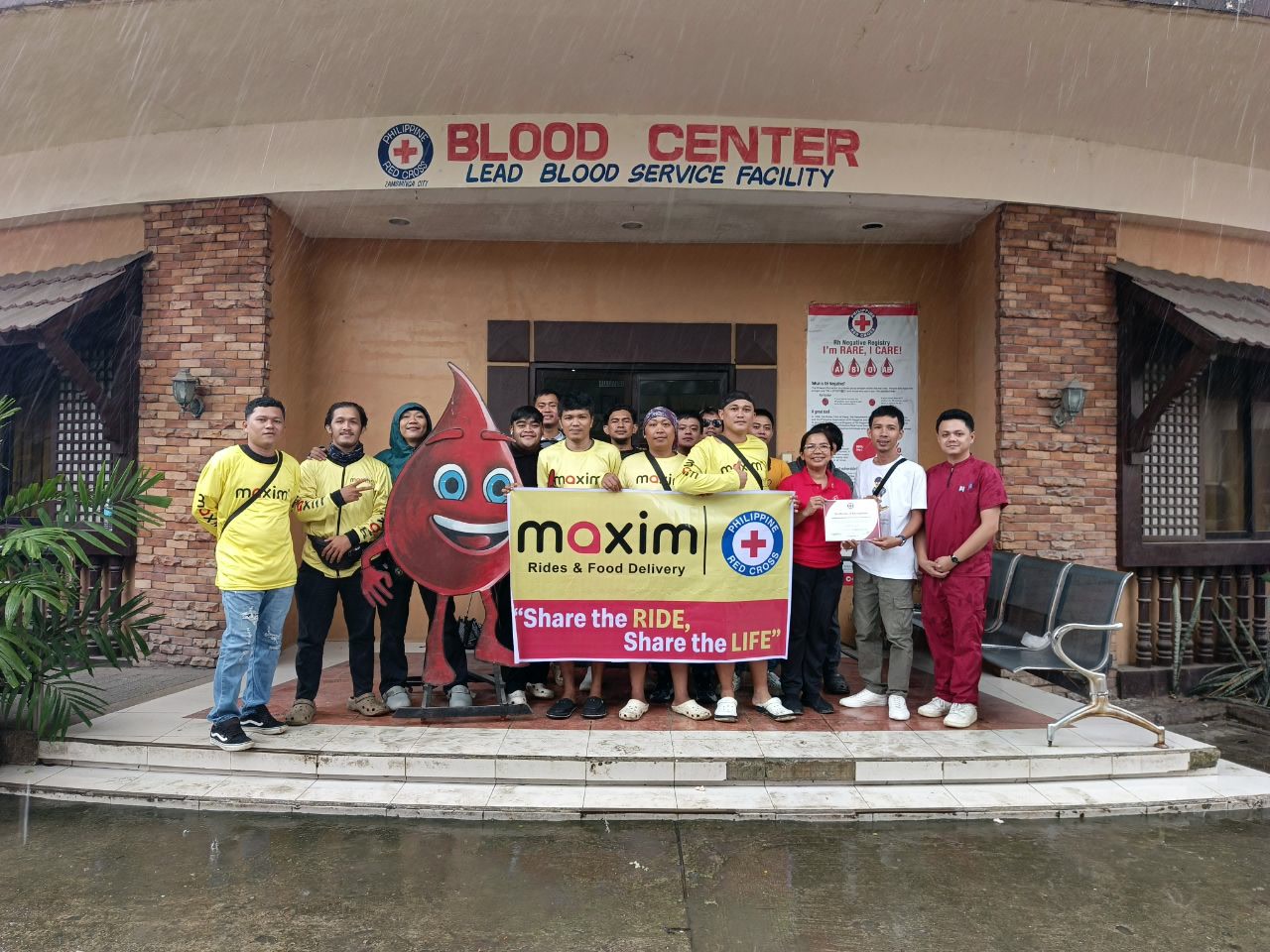 Maxim Rides & Food Delivery driver-partners join forces with Red Cross for blood drive in Zamboanga