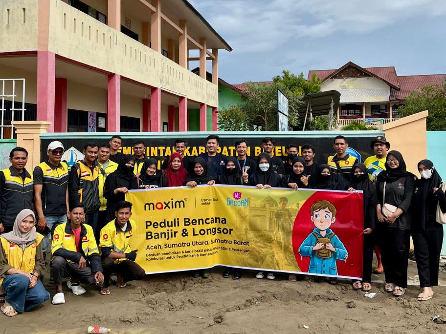 Dukung Pemulihan Pasca Bencana, Maxim Distribusikan Bantuan untuk Korban Banjir di Aceh dan Sumatera Barat