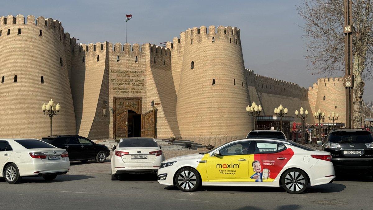 Сокинони Тоҷикистон барнома барои фармоиши сафарҳоро баланд баҳогузорӣ мекунанд