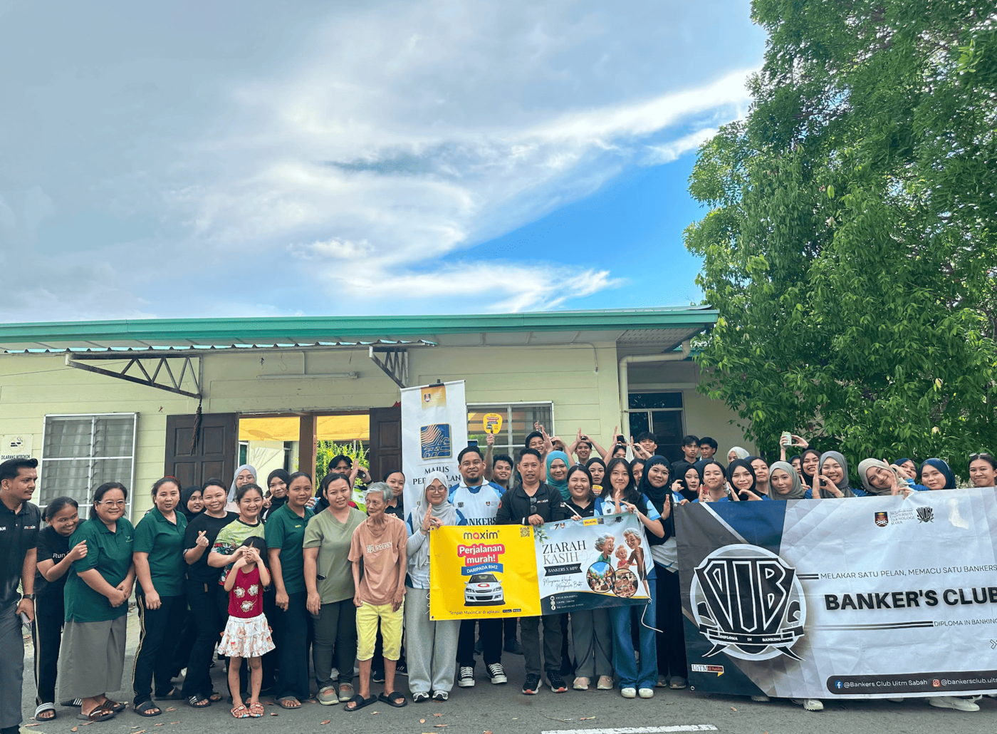 Maxim Malaysia Mengagihkan Selimut Hangat kepada Penghuni The Hope Village Melalui Kerjasama Bersama UiTM