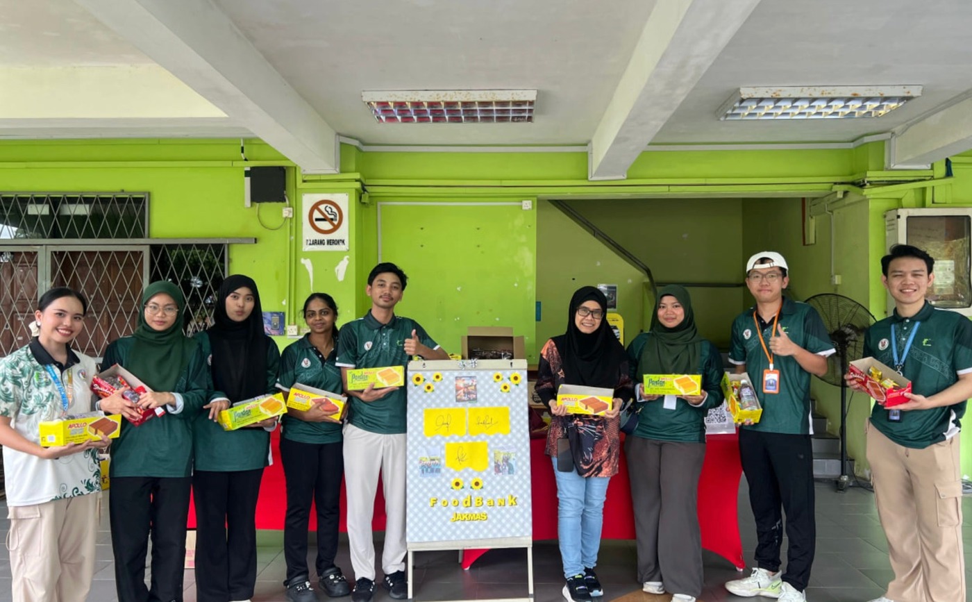 Maxim Malaysia Sertai Inisiatif Bank Makanan JAKMAS Bantu Pelajar UMSKAL